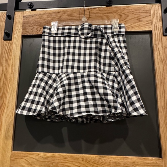 Main Strip Dresses & Skirts - Main Strip Black White Gingham Ruffle Skort Skirt Belted Size M NWT